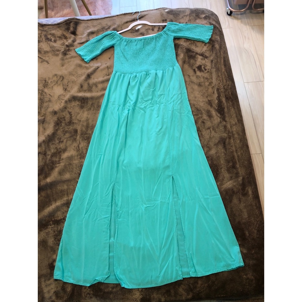 Teal dress w/ slits✨